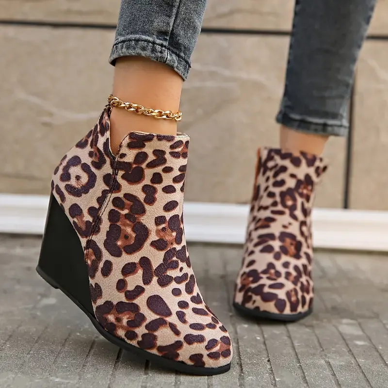 🔥Last Day Promotion 50% OFF - Women's Plush Heeled Ankle Boots