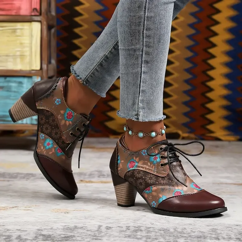 🔥Last Day Promotion 50% OFF  - Women's Stylish Retro High Heels