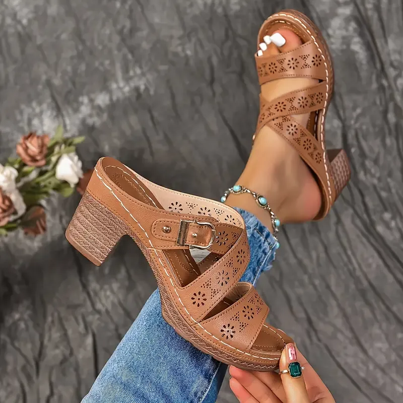 Women's Fashion Outdoor Beach Non-Slip Thick Wedge Slippers