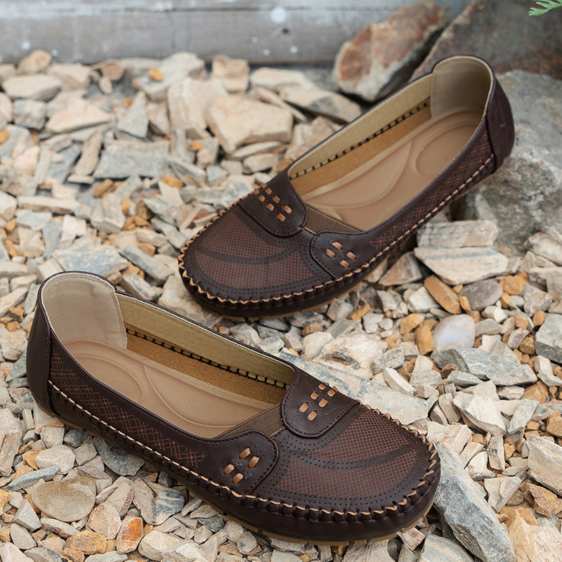 🔥Last Day Promotion 50% OFF - Women's Breathable Vintage Style Leather Loafers