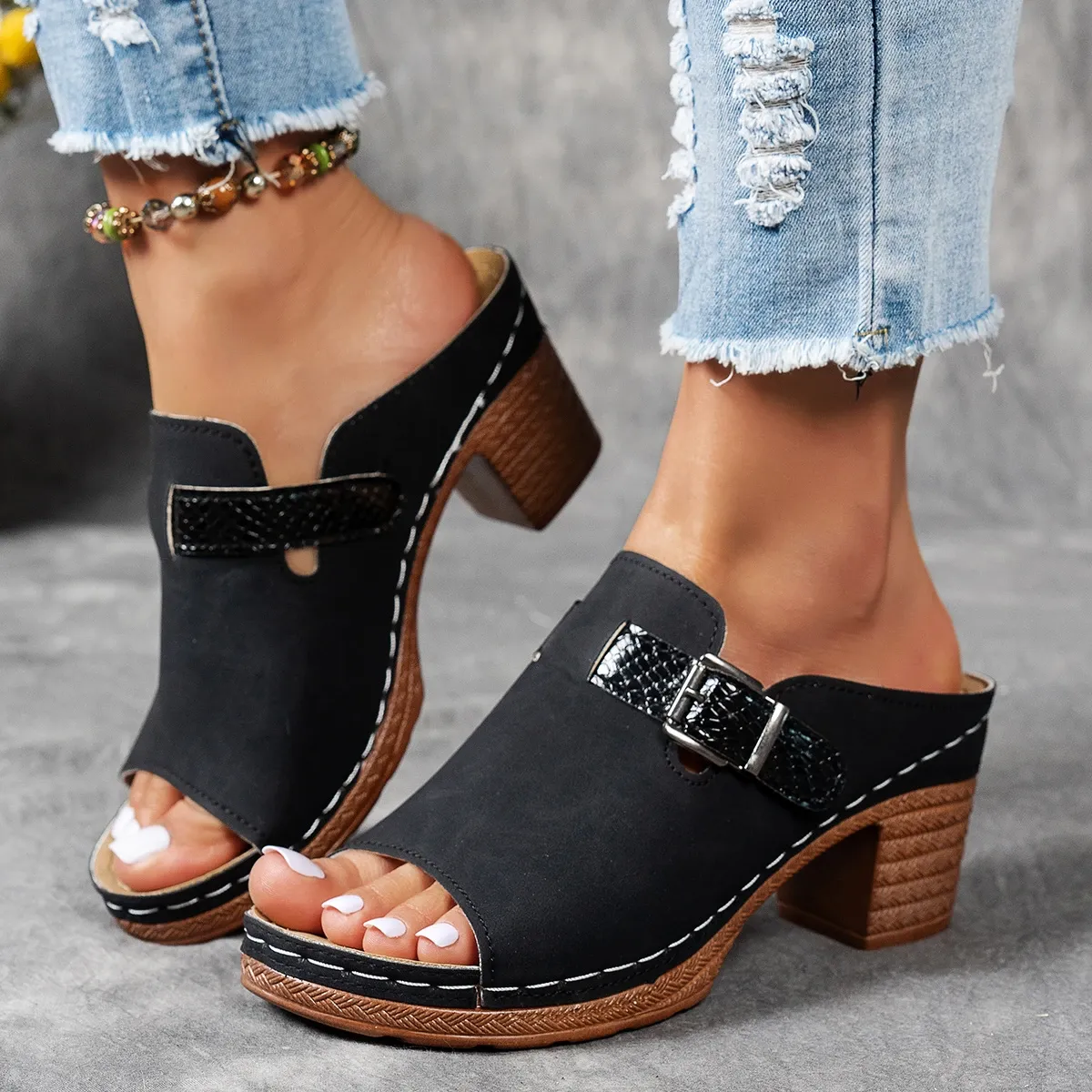 🔥LAST DAY PROMOTION 50% OFF - WOMEN'S LEATHER PLATFORM WEDGE ORTHOPED