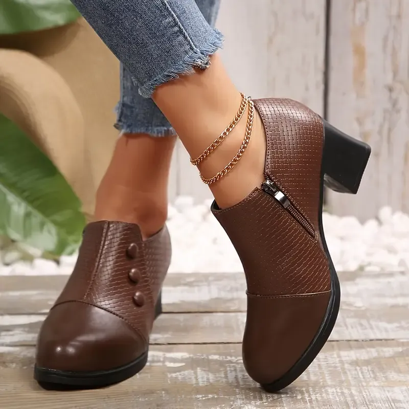 🔥Last Day Promotion 50% OFF  - Women's Stylish Retro High Heels