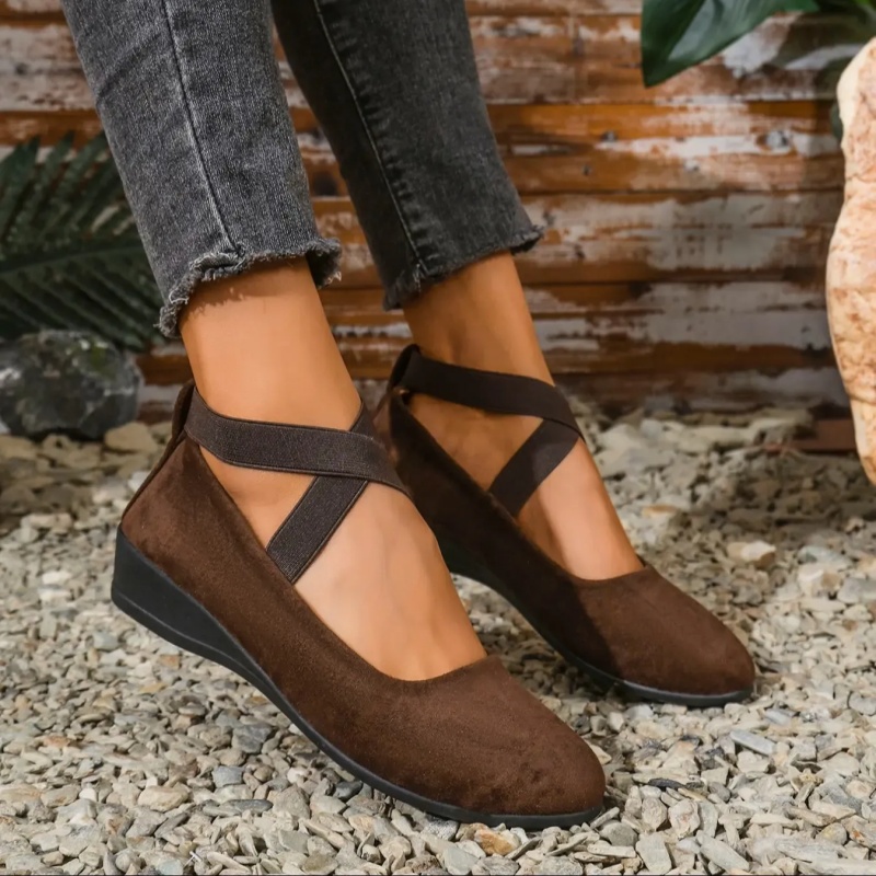 Faux Suede Closed-Toe Wedge shoes