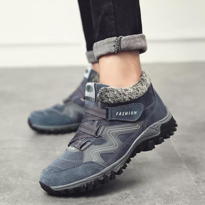 Man's Winter Thermal Velvet Velcro Buckle Trendy Joker Hiking Sneakers