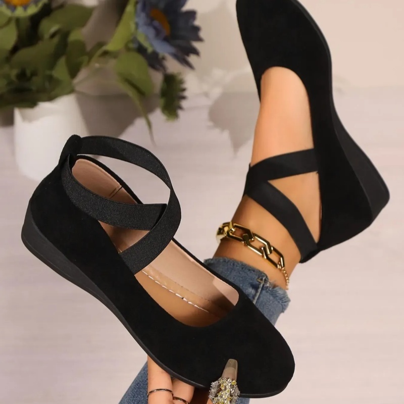 Faux Suede Closed-Toe Wedge shoes