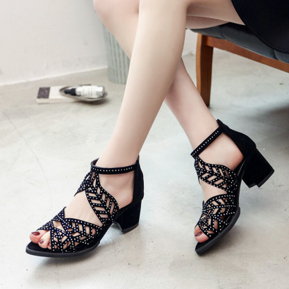 🔥2025 FLASH SALE 50% OFF🔥Women's Fashion Hollow Out Chunky Heel Sandals