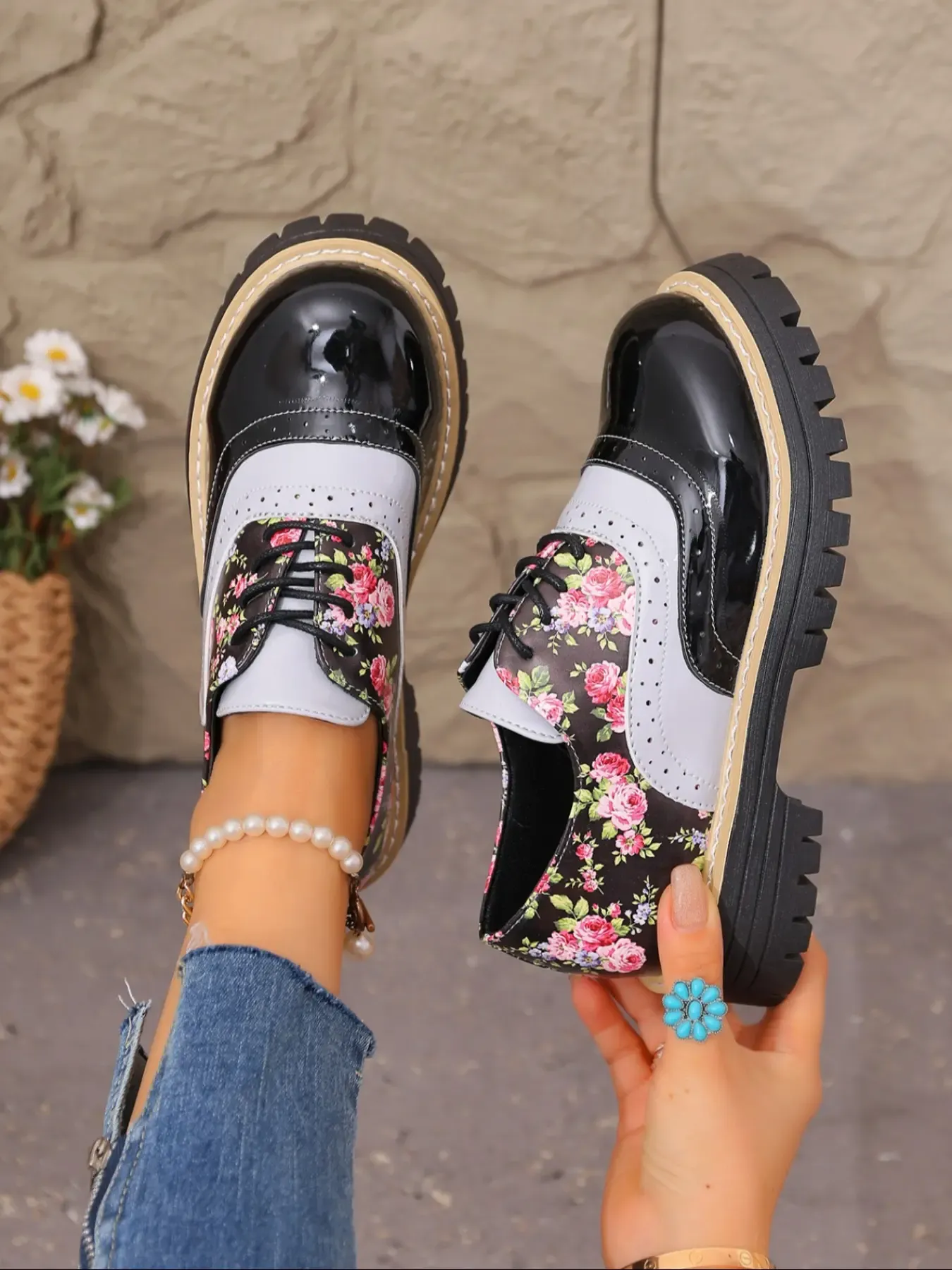 Women's Chunky Block Heel Retro Buckle Shoes