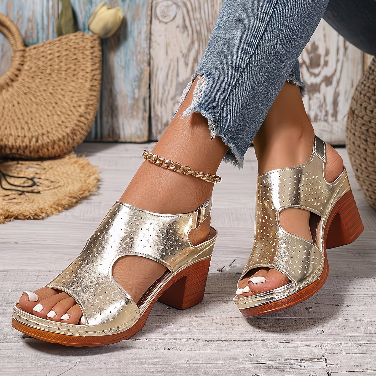Women's Elegant Chunk-Heeled Sandals