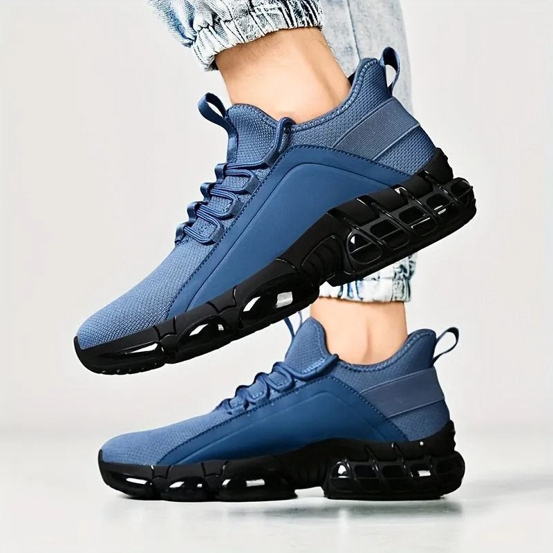 Men's Lightweight Breathable Low-Top Running Shoes