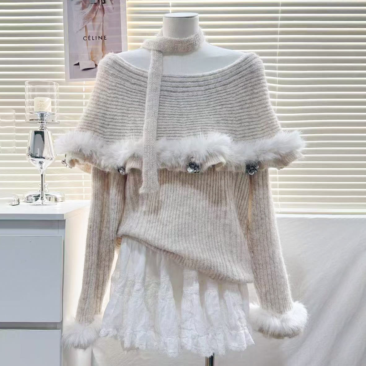 Off Shoulder Fur Collar Knit Sweater - image 7