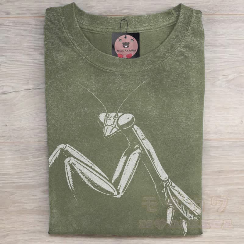 MODAKAWA Praying Mantis Graphic Unisex Vintage Washed T-shirt - Green - 5XL - image 1