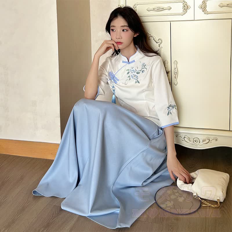 Vintage Embroidered Top Skirt Two Piece Set - image 1