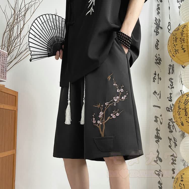 Plum Blossom Embroidered Knee Length Casual Shorts with Tassel Drawstring - Black - 3XL - image 2