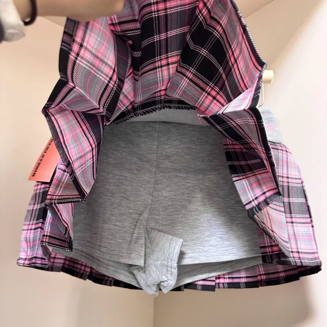 Y2K Embroidered Plaid Pleated Mini Skirt - image 6