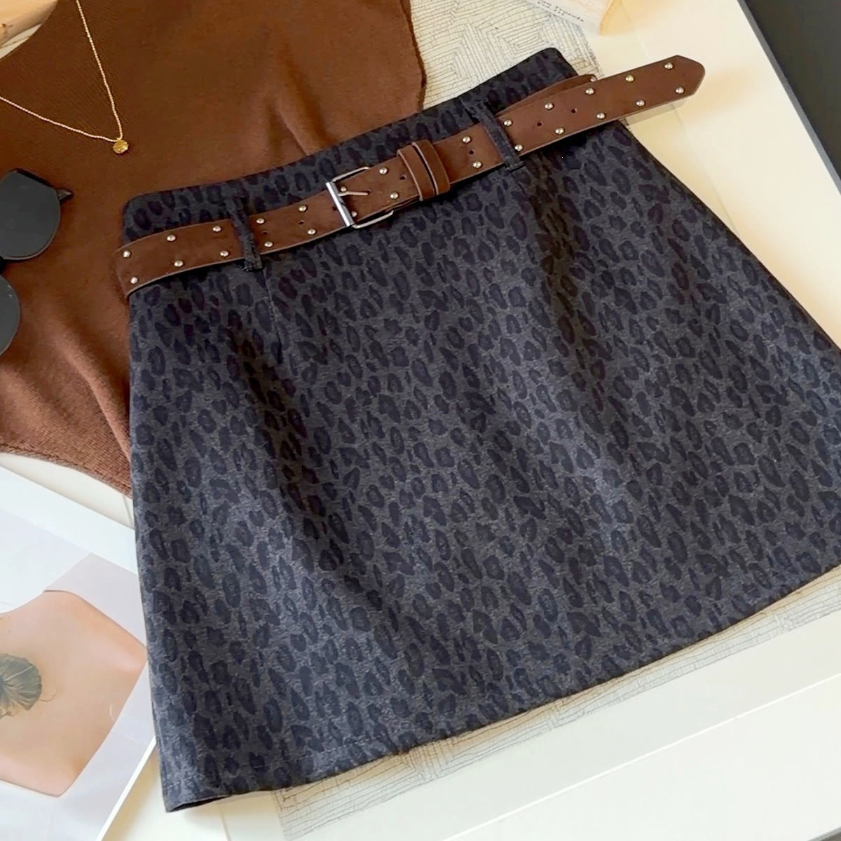 Vintage Leopard Print Mini Skirt with Belt - Grey - XL - image 1
