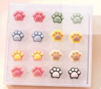 Cute Cartoon Resin Stud Earrings - Cat - One Size - image 1