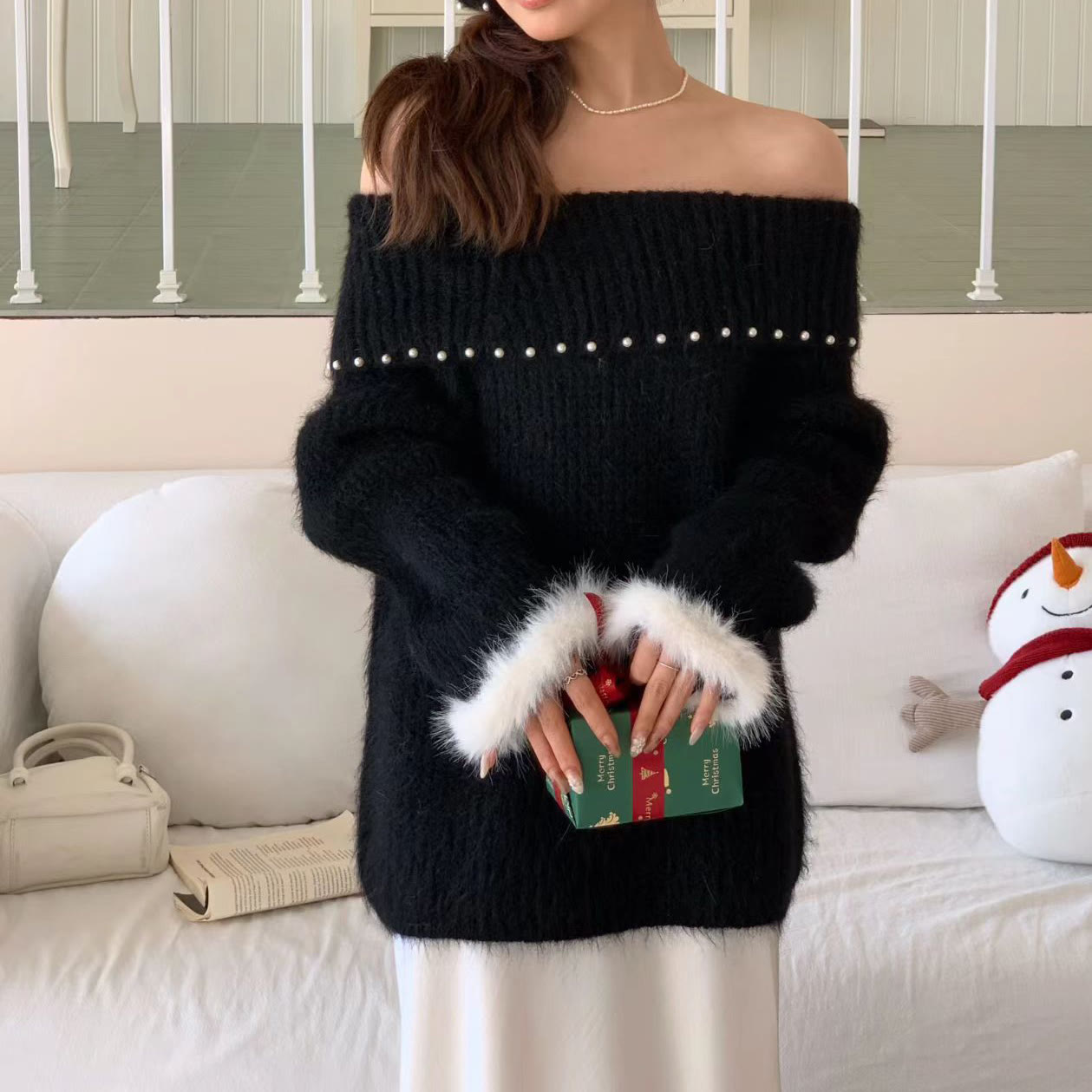 Off Shoulder Fur Sleeve Sweater and Heart Skirt Two Pieces Set - image 10