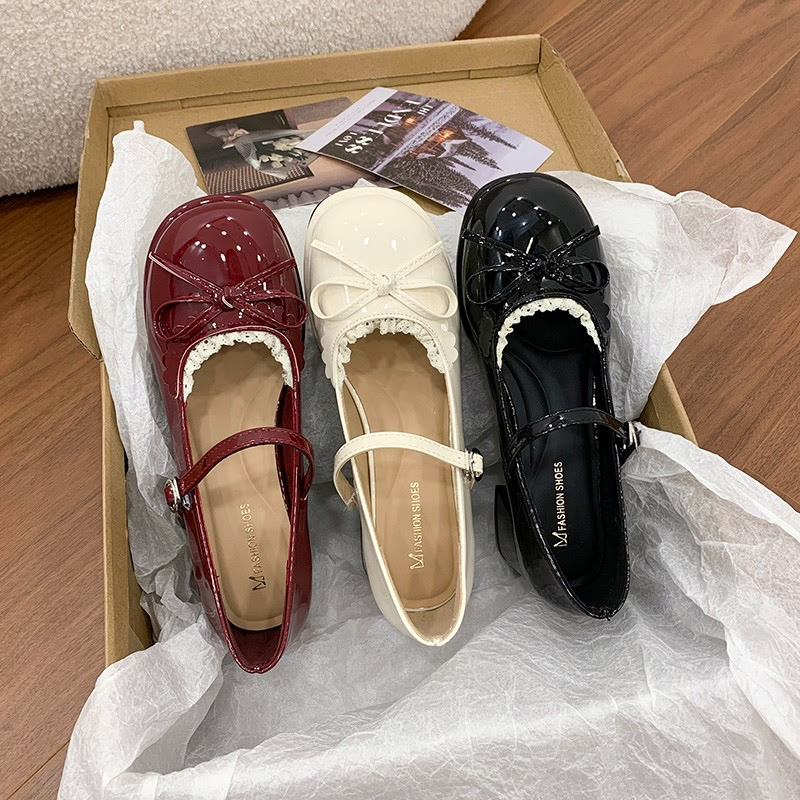 Chic Lace Trim Mary Jane Mid-Heel Shoes - image 14