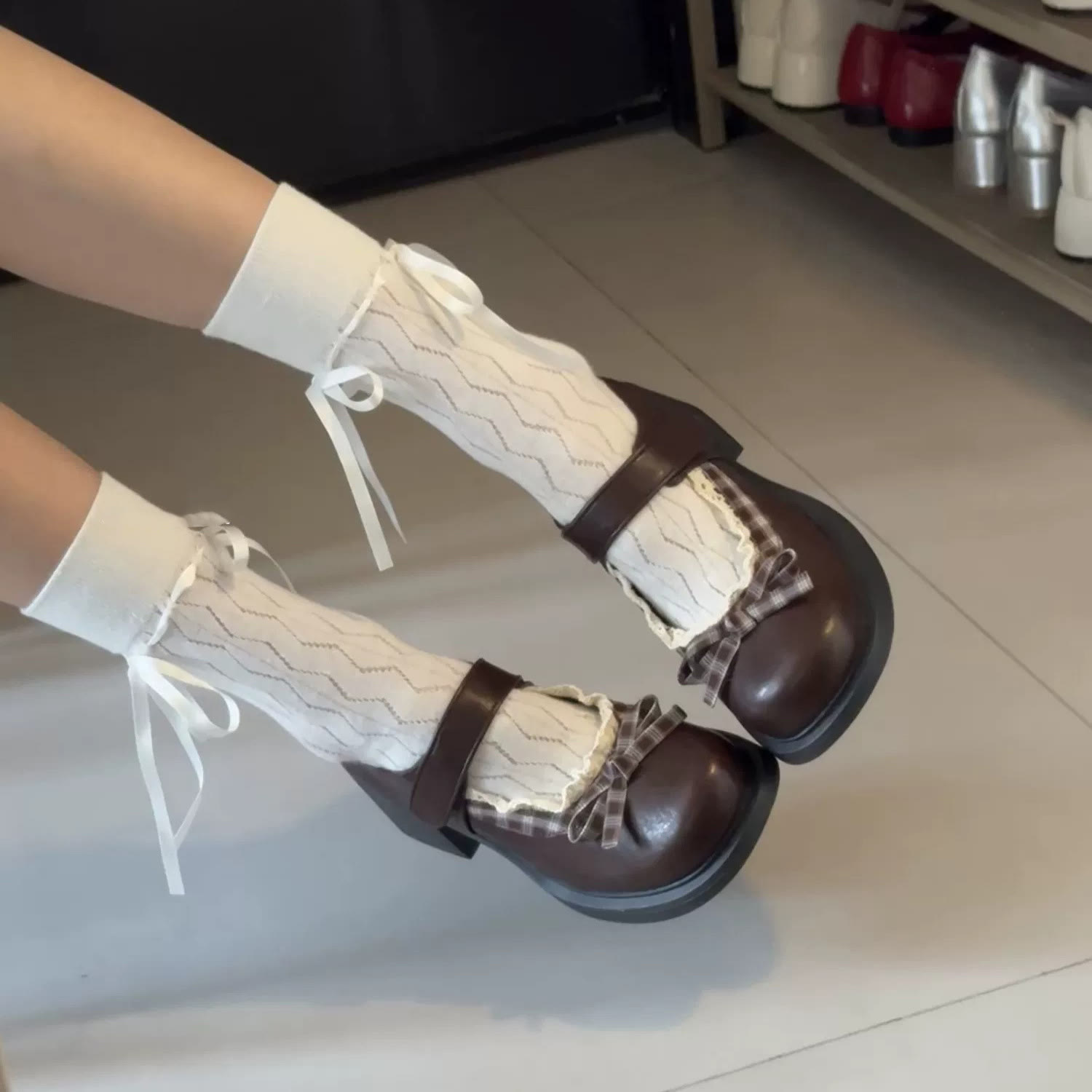 Ruffle Chunky Heel Mary Jane Shoes - image 10
