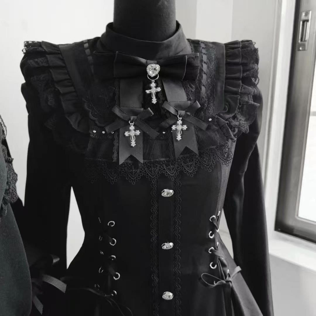 Dark Gothic Bow Lace Lolita Dress - All Black - XL - image 4