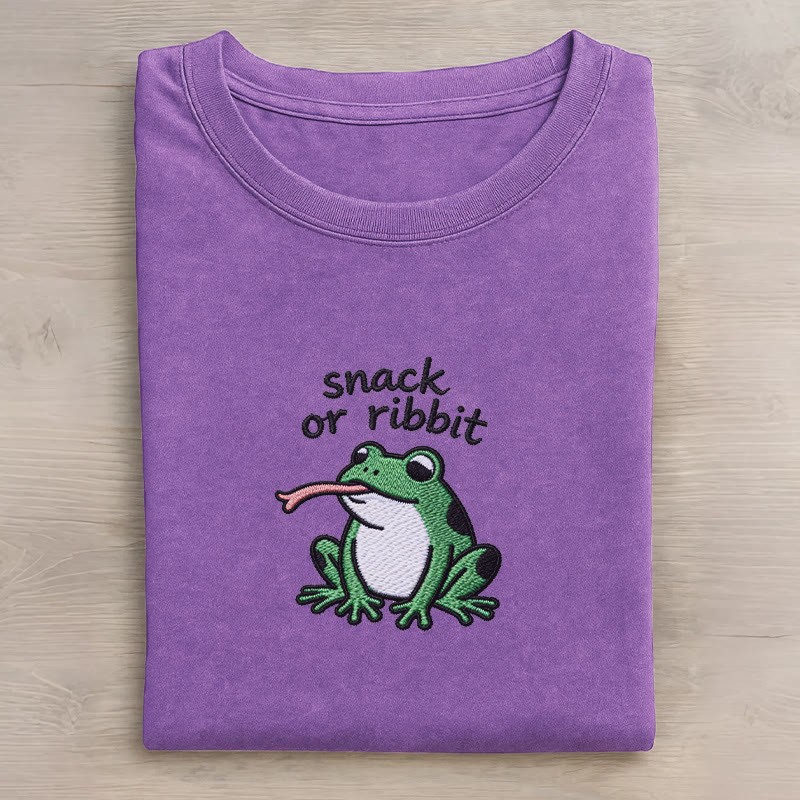 SNACK OR RIBBIT Frosch Grafik Unisex Vintage Washed T-Shirt - Purple - 5XL - image 4