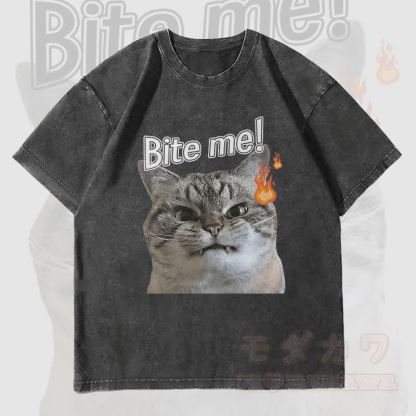 MODAKAWA BITE ME Wütende Katze Grafik Unisex Vintage Washed T-Shirt - Schwarz - 4XL - image 4