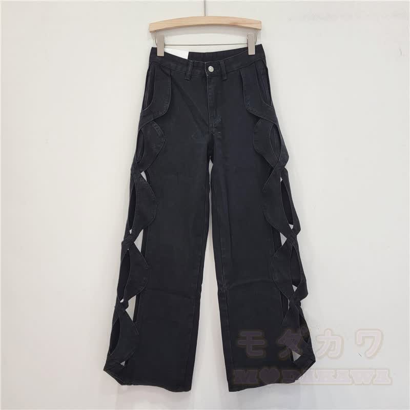 Jeans mit seitlichen Schnürausschnitten und geradem Bein - Schwarz - XL - image 4