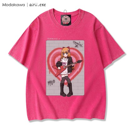 MODAKAWA X airii.exe CHEMICAL Gitarrenmädchen-Buchstabendruck, Vintage-gewaschenes Modakawa-T-Shirt aus 100 % Baumwolle - Rose Red - 3XL - image 1