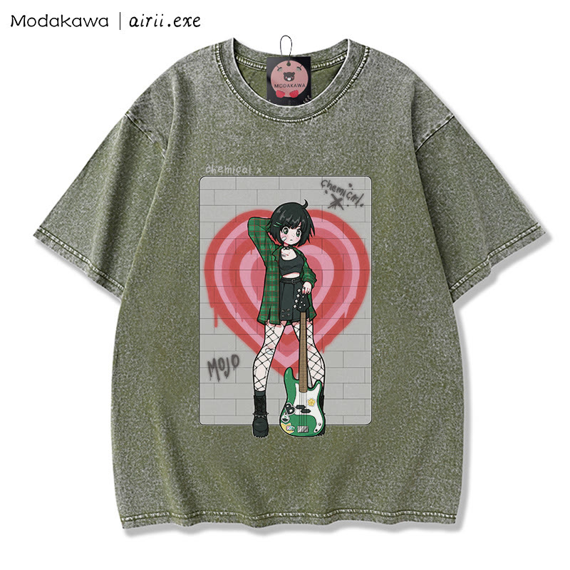 MODAKAWA X airii.exe CHEMICAL Gitarrenmädchen-Buchstabendruck, Vintage-gewaschenes Modakawa-T-Shirt aus 100 % Baumwolle - Green - 3XL - image 1