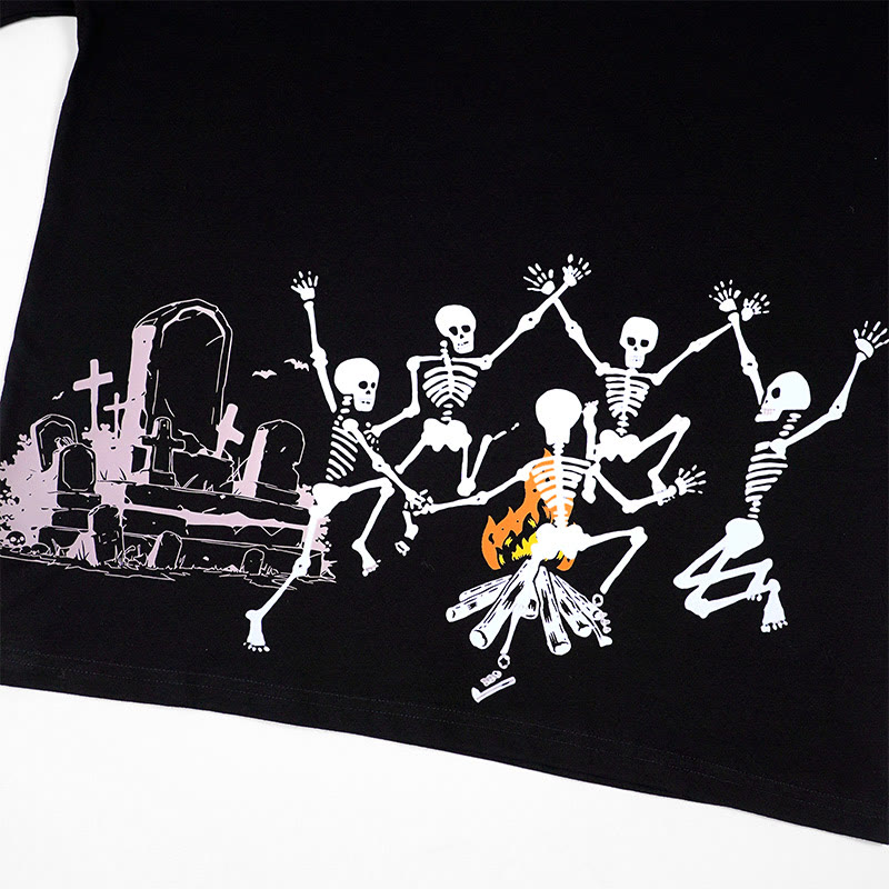 Modakawa T-Shirt mit Totenkopf-Lagerfeuer-Print, 100 % Baumwolle - image 3