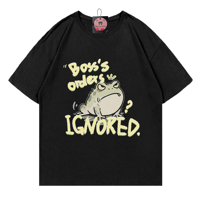 BOSS'S ORDERS IGNORED – Modakawa-T-Shirt mit Frosch-Buchstabenprint - Black - 5XL - image 1