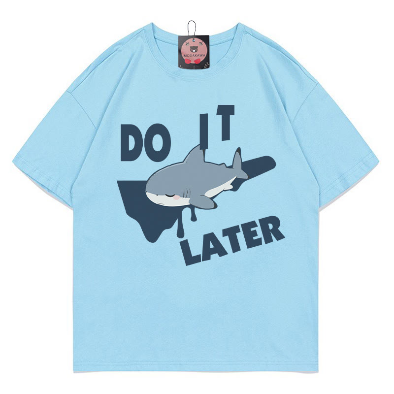 Mach es später! Modakawa T-Shirt mit schlafendem Hai-Print - Blue - 5XL - image 1