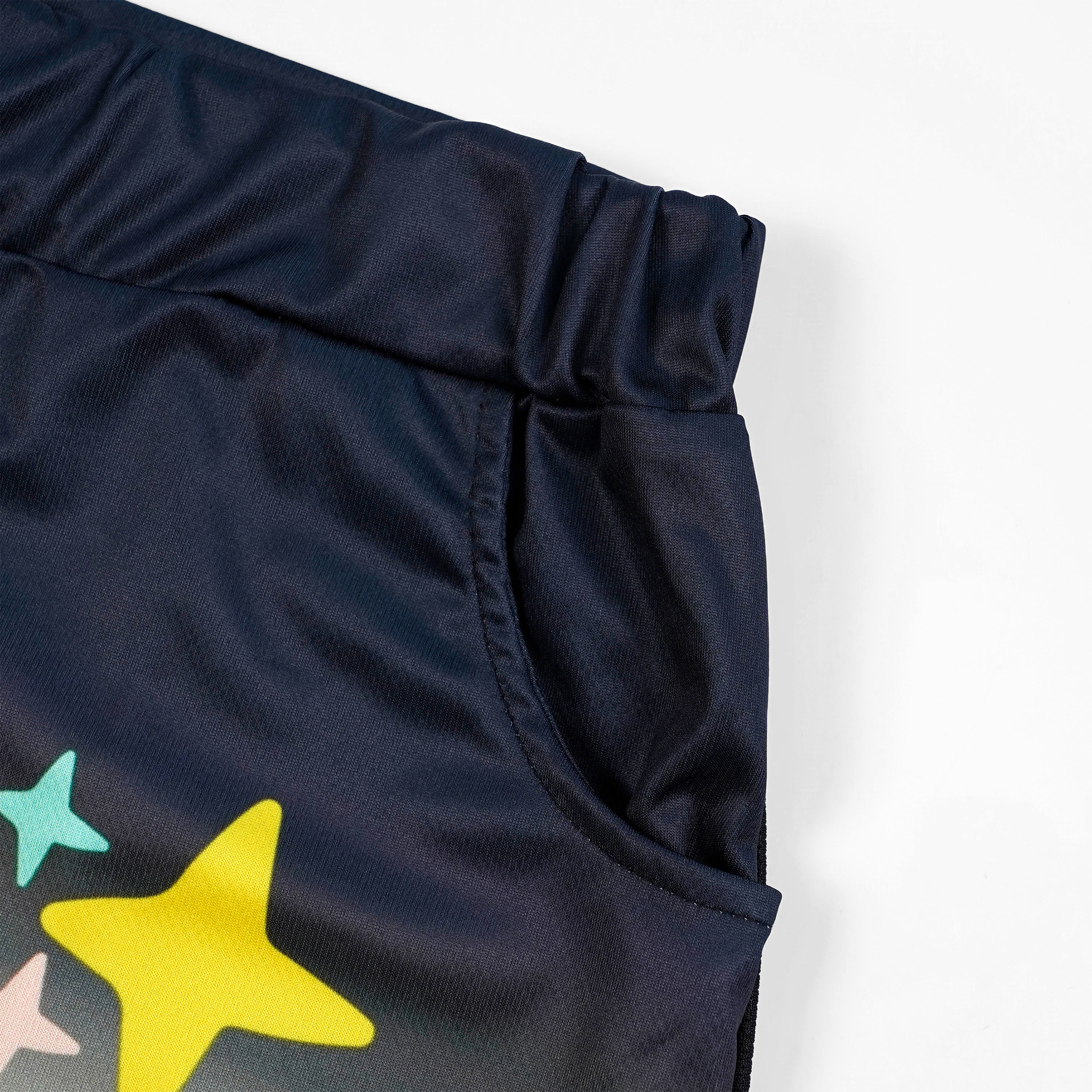 Modakawa Shorts mit Farbverlauf und Sternenmuster - image 4