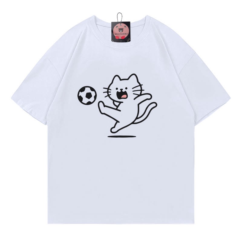 T-Shirt mit Katzenmotiv beim Fußballspielen - White - 5XL - image 3