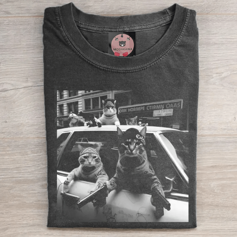 Unisex-T-Shirt mit Gangster-Cats-Grafik im Vintage-Look - Schwarz - 5XL - image 1
