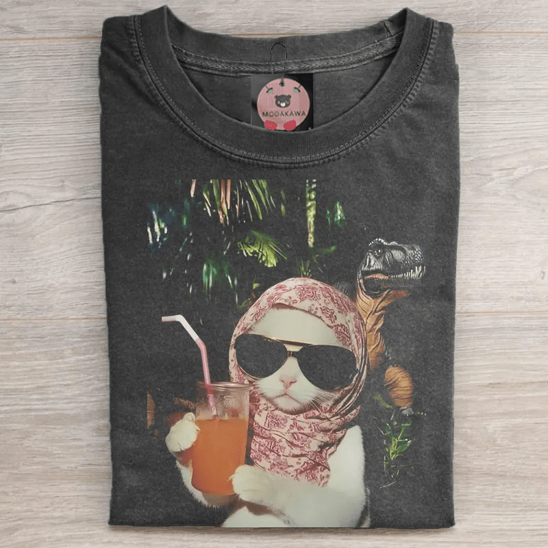 Unisex-T-Shirt mit Urlaubskatzenmotiv im Vintage-Stil - Black - 5XL - image 1