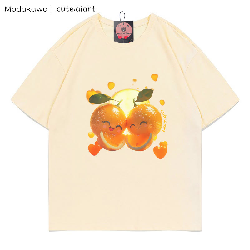 T-Shirt mit dem Aufdruck „Zwei kuschelnde Orangen“ - Apricot - 5XL - image 2