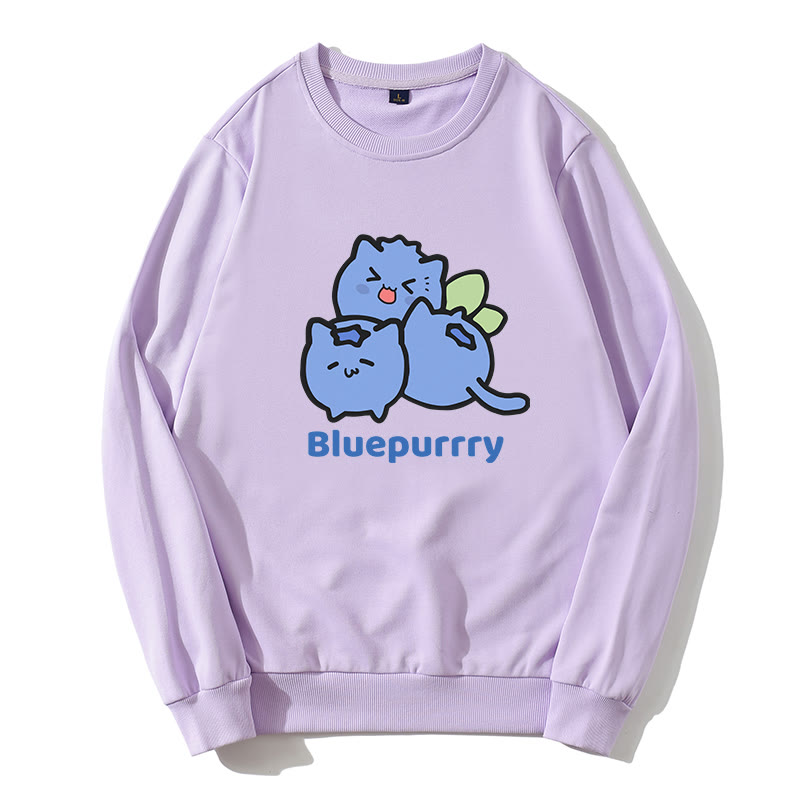 BLUEPURRRY Sweatshirt mit Rundkragen und Blueberry Purr-Grafik - Lila - 5XL - image 1