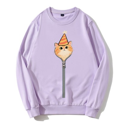 Partykatze, die aus dem Sweatshirt mit Reißverschluss und rundem Kragen guckt - Lila - 5XL - image 2
