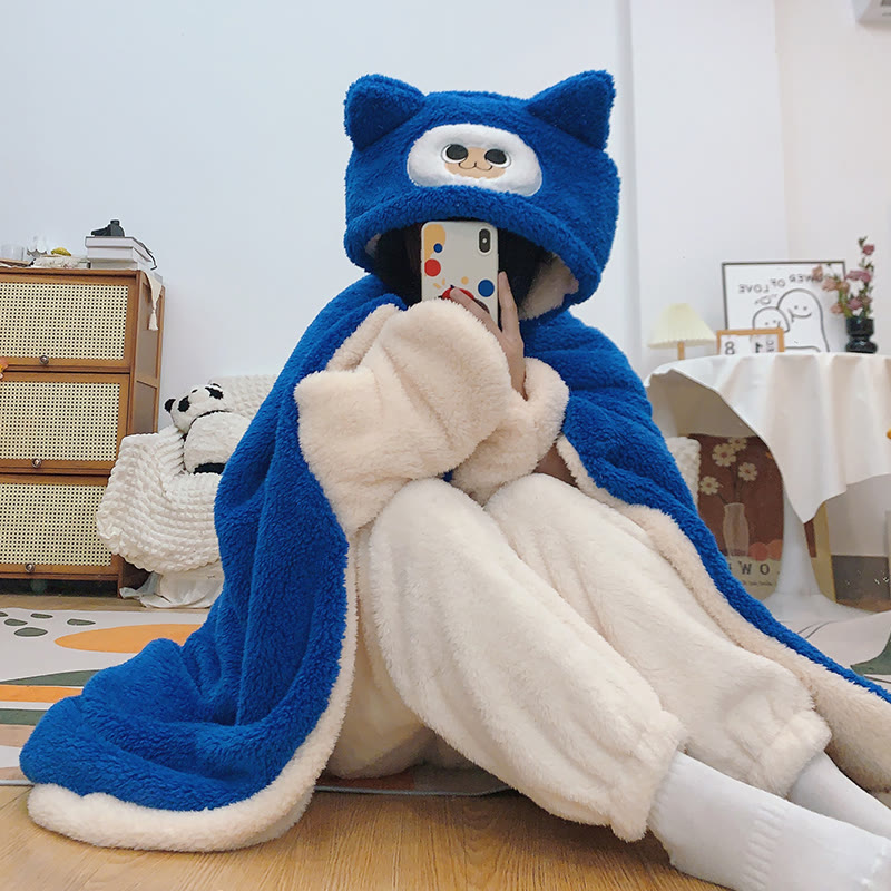 Kitty Plüsch-Pyjama mit Kapuze und Cape - image 3