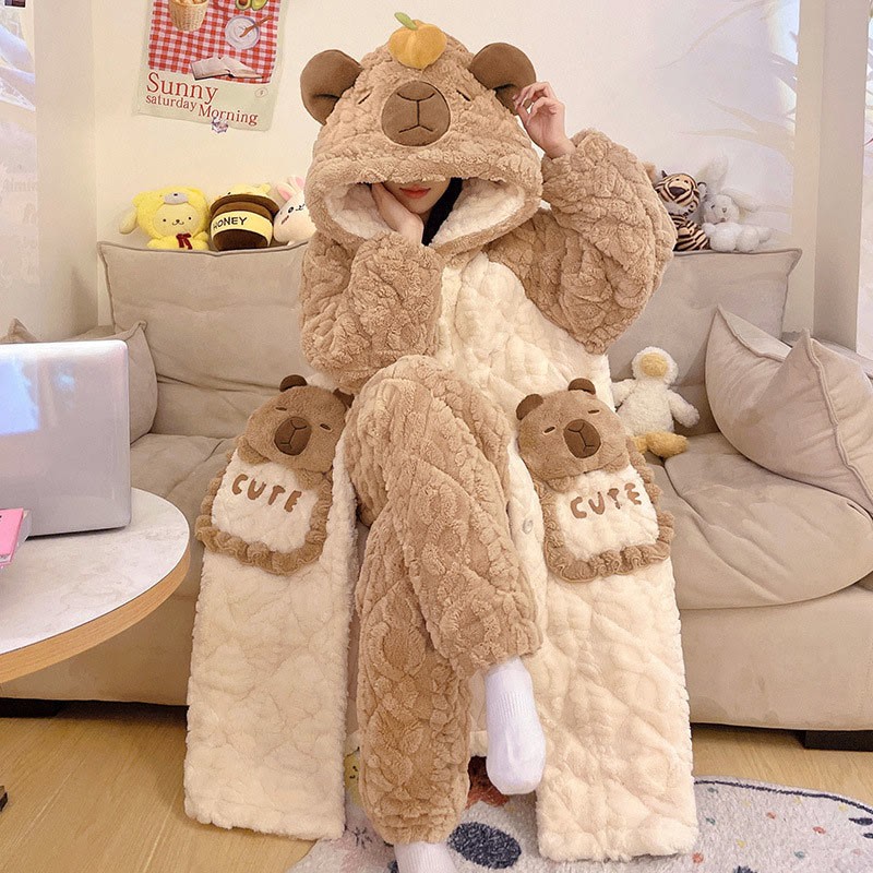 Capybara Plüsch-Pyjama-Set mit Kapuze - Brown - 2XL - image 2