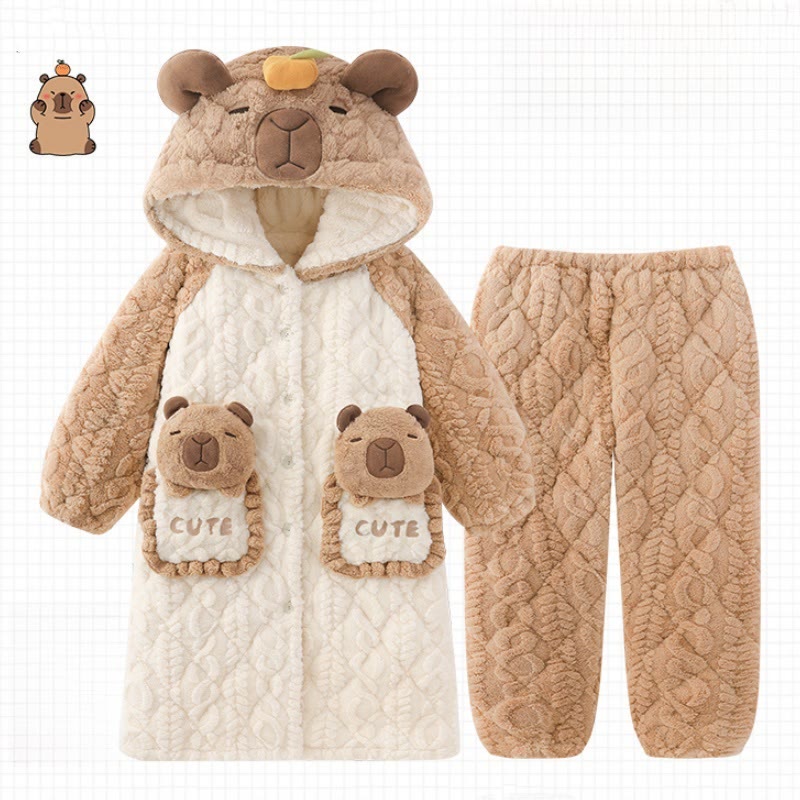 Capybara Plüsch-Pyjama-Set mit Kapuze - image 1
