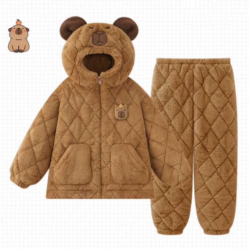 Capybara Plüsch-Pyjama-Set mit Kapuze - image 1