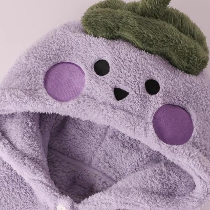 Auberginenfarbenes Plüsch-Pyjama-Set mit Kapuze - image 3