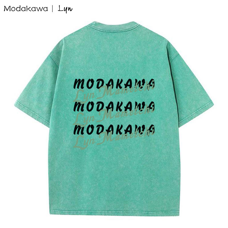 MODAKAWA X Lyn Mametchi COLLISION COURSE Unisex-T-Shirt mit Grafik und Kitty Girl-Print im Vintage-Look - image 2