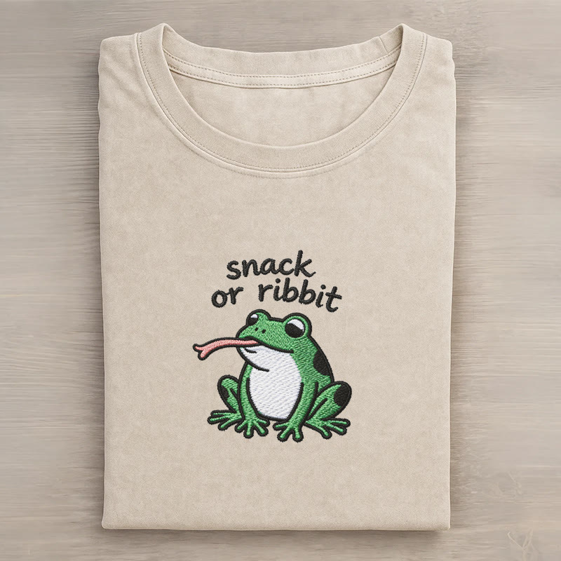 SNACK OR RIBBIT Frosch Grafik Unisex Vintage Washed T-Shirt - Apricot - 5XL - image 1