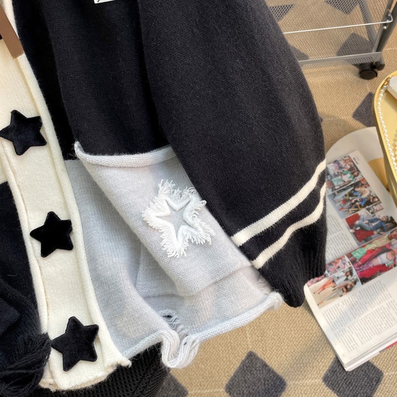 Pullover mit Farben -Stern und zerrissener Tasche - image 4