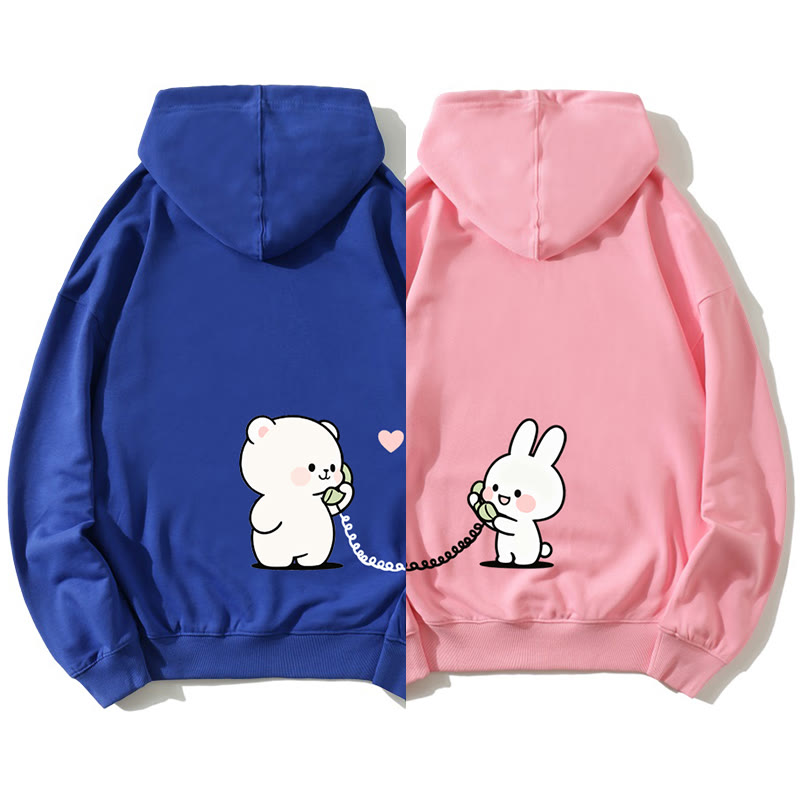 Bär und Hase telefonieren – Partner-Hoodie mit Grafik – Partnerlook - image 1