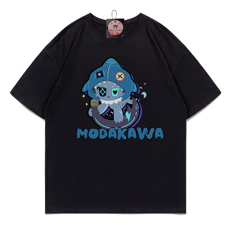 MODAKAWA T-Shirt mit verspieltem Hai-Motiv und dunkler Ästhetik - Black - A - 5XL - image 1