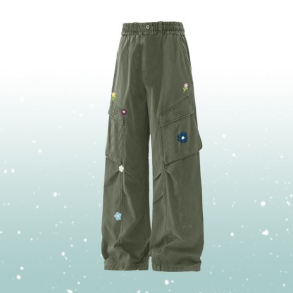 Zweiteiler: Strickpullover mit Farbverlauf, Cargohose mit Blumenmuster - Green Pants - 2XL - image 7